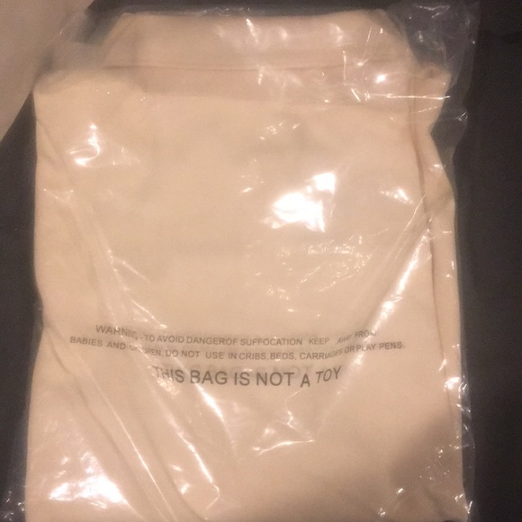 National Geographic Ivory Men’s Polo Shirt Large - Picture 2 of 5